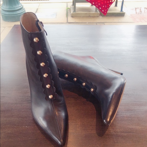 Custom designed boot - Picture 3 of 3